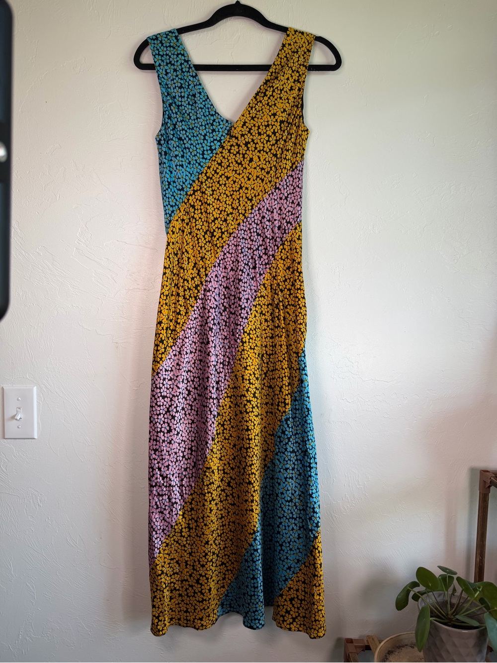 Diane Von Furstenberg 100% silk Bias midi dress sz 6 - Picture 5 of 5